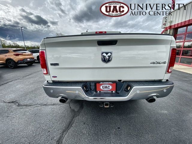 2018 RAM 1500 Laramie Crew Cab 4x4 5'7' Box