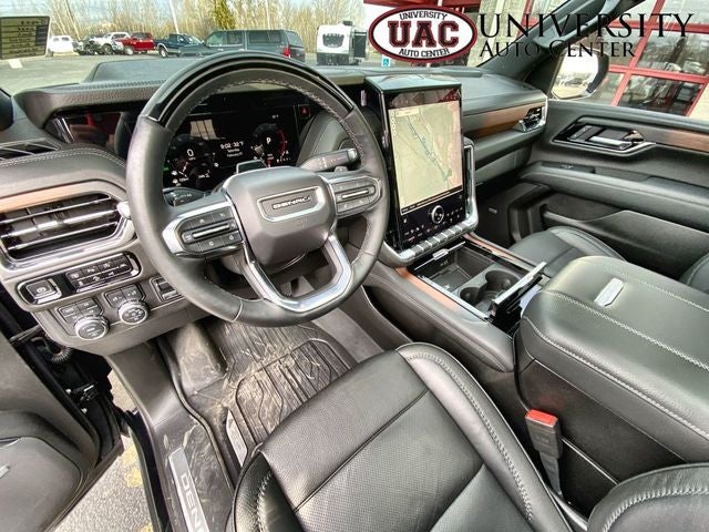 2025 GMC Yukon 4WD Denali