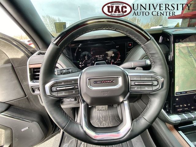 2025 GMC Yukon 4WD Denali