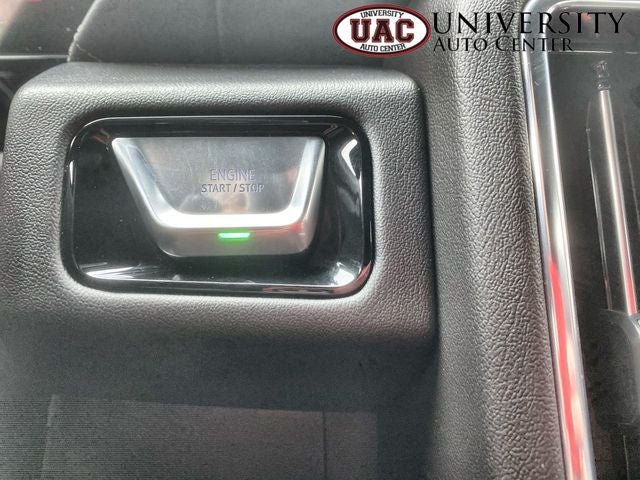 2025 GMC Yukon 4WD Denali