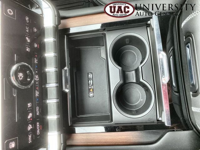 2025 GMC Yukon 4WD Denali