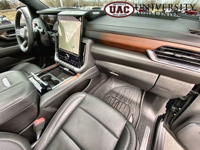 2025 GMC Yukon 4WD Denali