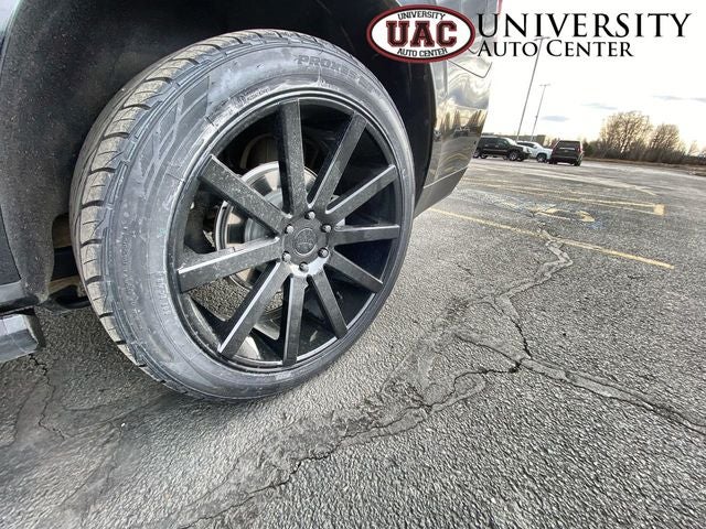 2025 GMC Yukon 4WD Denali