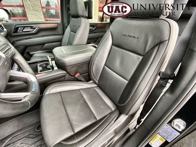 2025 GMC Yukon 4WD Denali