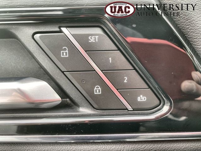 2025 GMC Yukon 4WD Denali