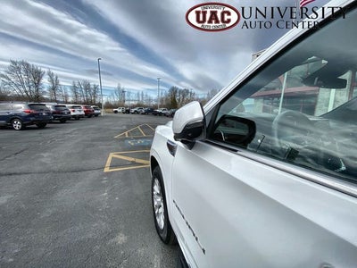 2025 GMC Yukon 4WD Denali