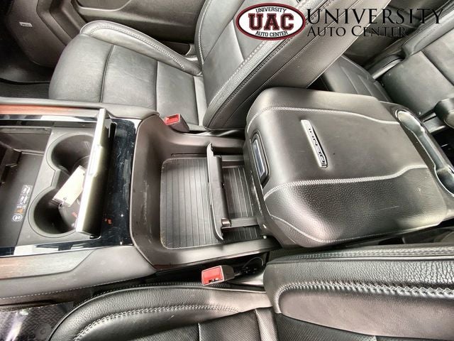 2025 GMC Yukon 4WD Denali