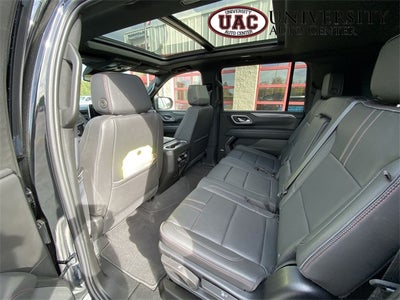 2024 Chevrolet Suburban 4WD RST