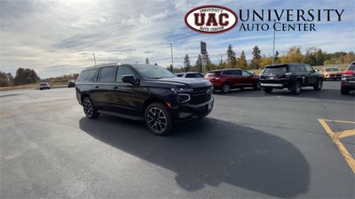 2024 Chevrolet Suburban 4WD RST