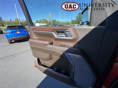 2024 GMC Sierra 2500HD 4WD Crew Cab Standard Bed Denali