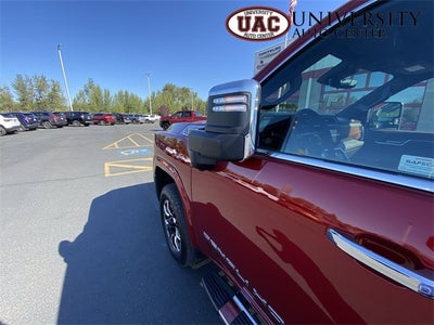 2024 GMC Sierra 2500HD 4WD Crew Cab Standard Bed Denali