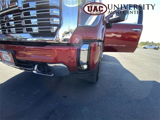 2024 GMC Sierra 2500HD 4WD Crew Cab Standard Bed Denali