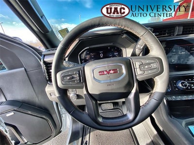 2025 GMC Sierra 2500HD 4WD Crew Cab Standard Bed AT4