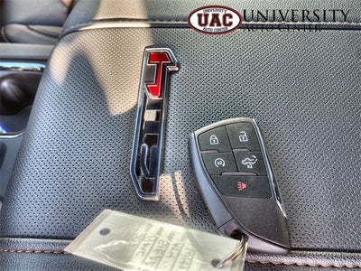 2025 GMC Sierra 2500HD 4WD Crew Cab Standard Bed AT4