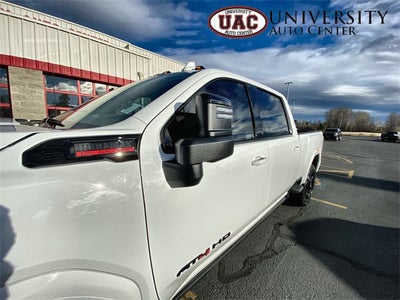 2025 GMC Sierra 2500HD 4WD Crew Cab Standard Bed AT4