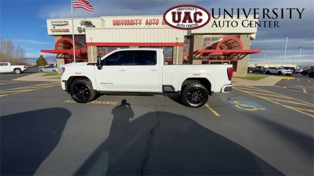 2025 GMC Sierra 2500HD 4WD Crew Cab Standard Bed AT4