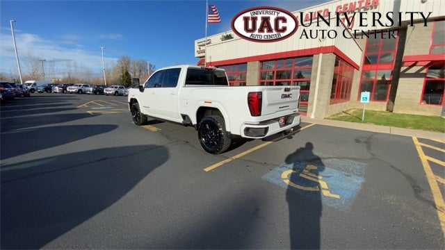 2025 GMC Sierra 2500HD 4WD Crew Cab Standard Bed AT4