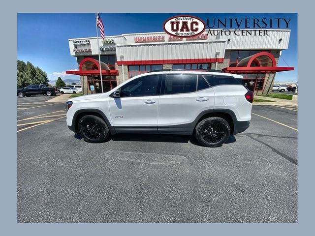 2024 GMC Terrain AWD AT4